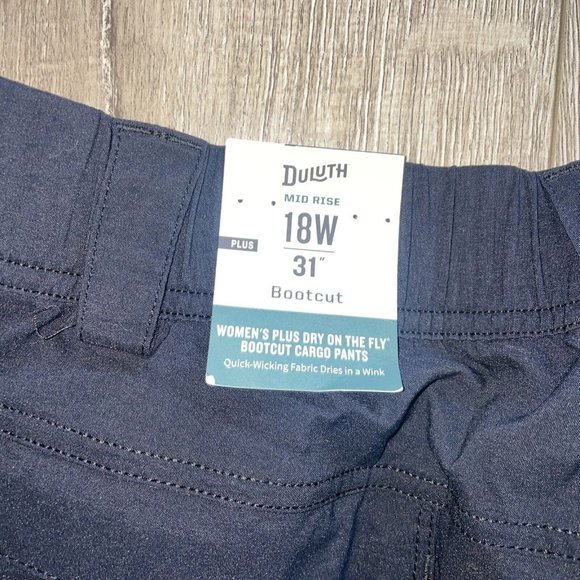 Duluth Women's Plus Dry on the Fly Improved Bootcut Pants Black 18Wx31 NWT - Picture 10 of 11